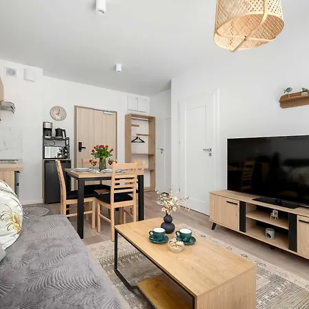 Cozy Near The With Parking And Terrace By Renters Apartman *